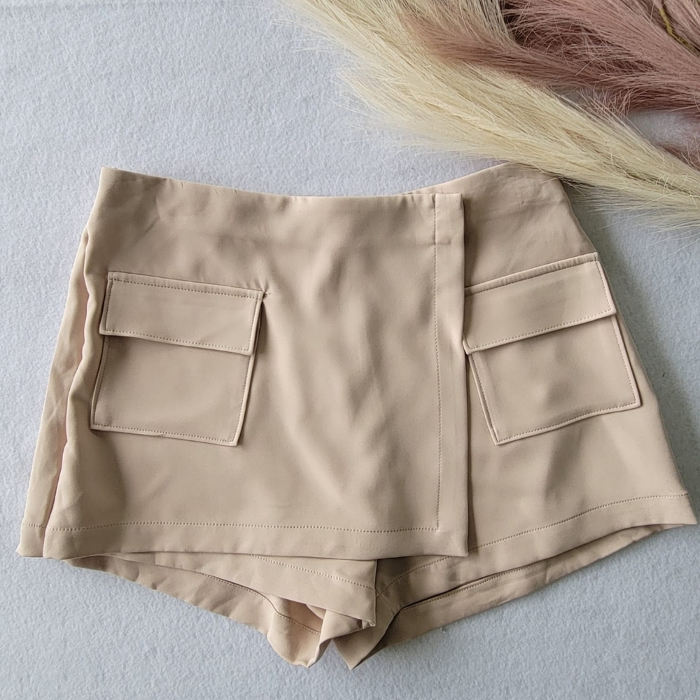Love Tree whap effect blends 2 Pockets Women's shorts Size L
